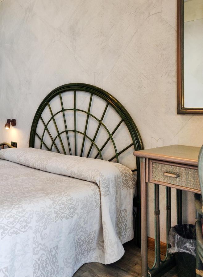 לאזיסה Hotel Castello S. Antonio מראה חיצוני תמונה